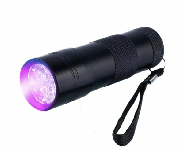 Ультрафиолетовый фонарик