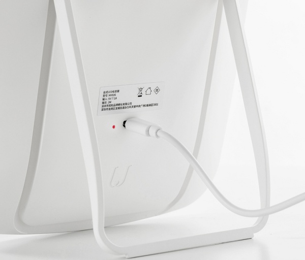 Зеркало для макияжа c подсветкой Jordan Judy LED Makeup Mirror NV026